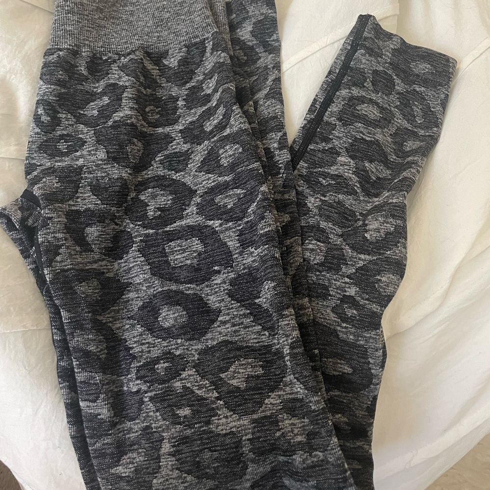 Nvgtn leggings